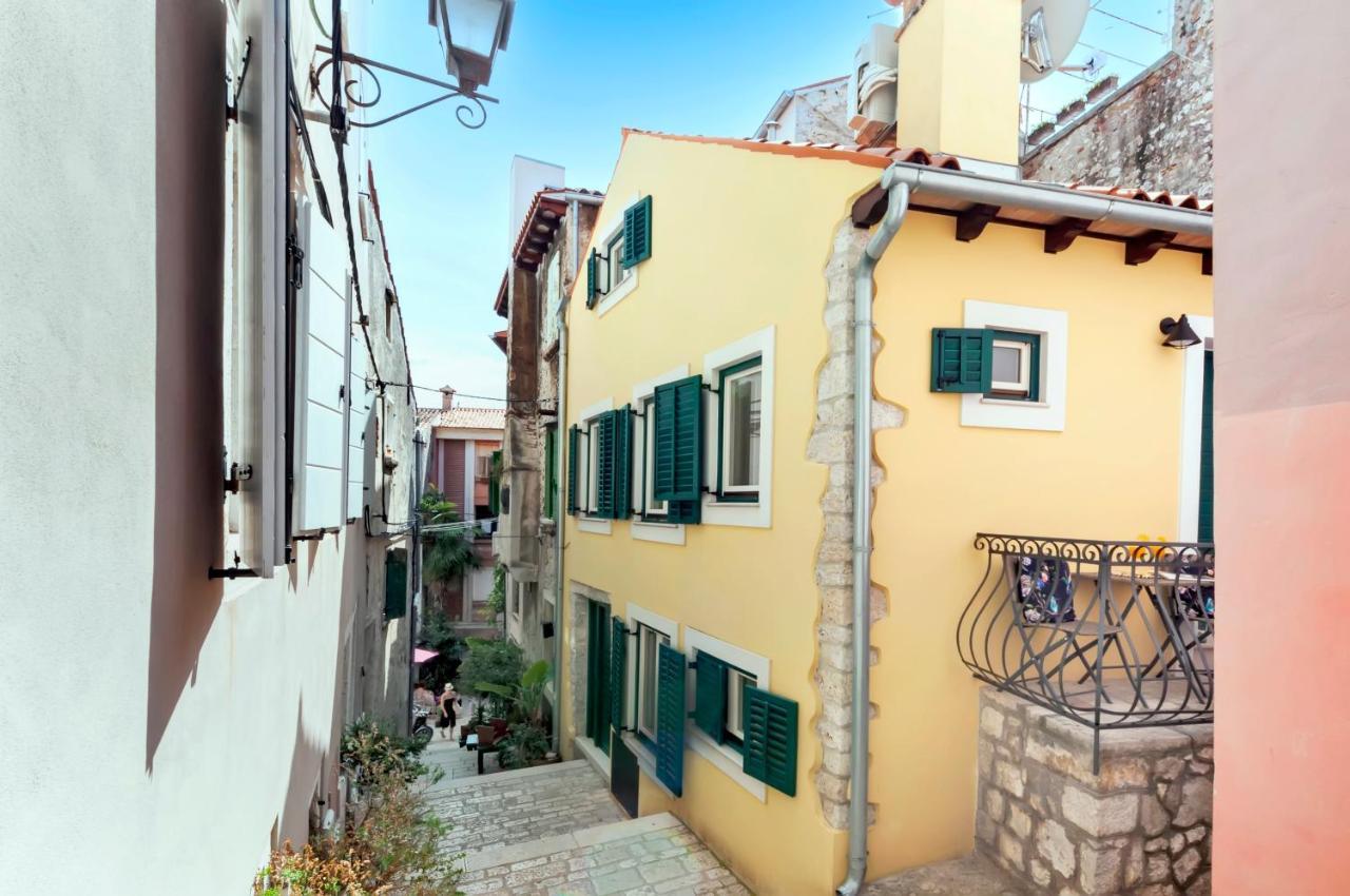 Yellow House Rovinj Exterior photo